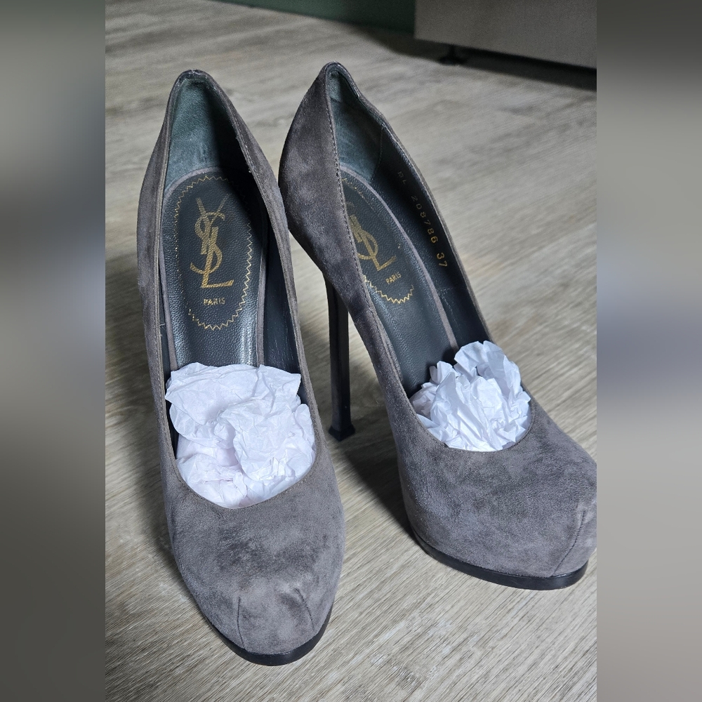 Yves Saint Laurent Tribute Heels